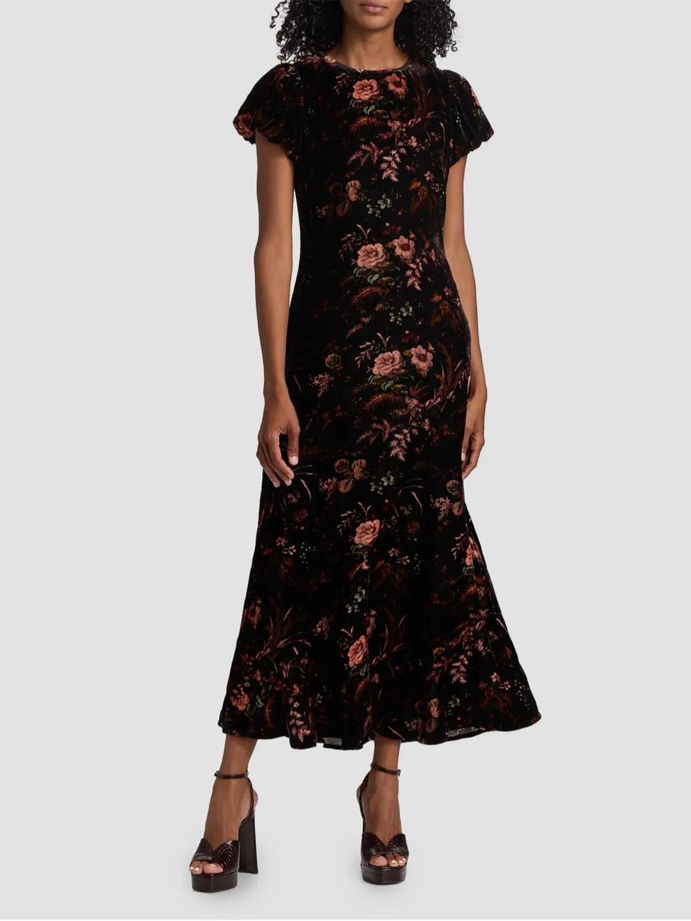 NWT Cara Cara
Connie Floral Crushed Velvet Midi-Dress